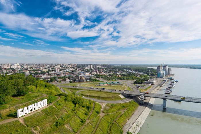 Вид города Барнаула с высоты