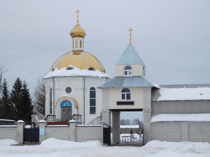 православный храм в поселке Большое Полпино