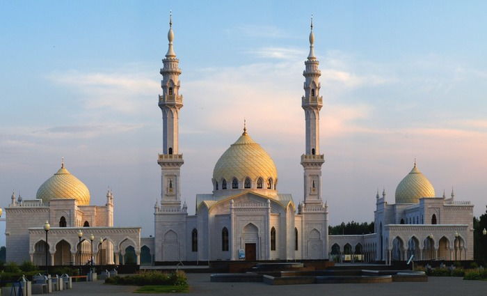 Белая мечеть в городе Болгар