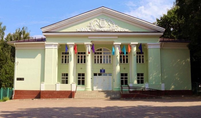 Дом Культуры в поселке Глебовском