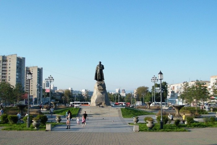 памятник в Хабаровске