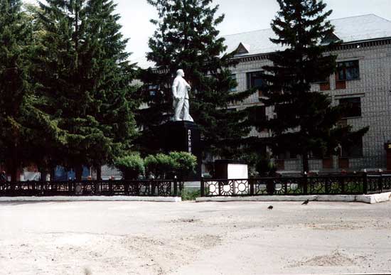 Памятник Ленину в Инзе