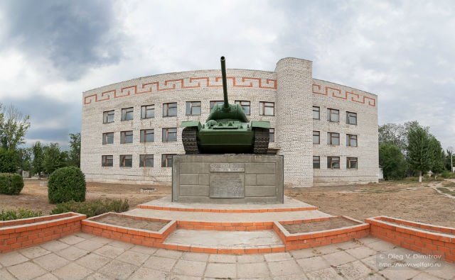 памятник-танк в Калаче