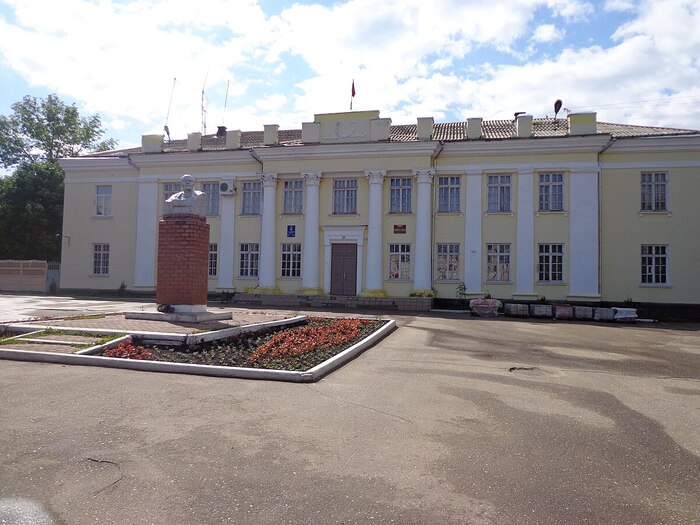 Памятник Ленину в городе Комсомольске
