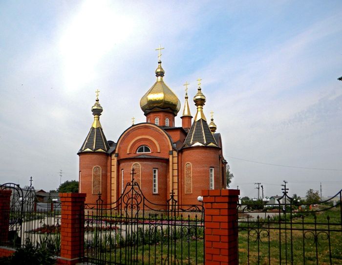 храм в поселке Конышевке