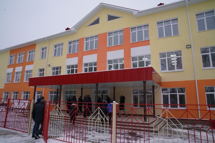 школа в селе Краснохолмский