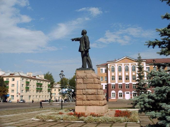 памятник Ленину в г Кумертау