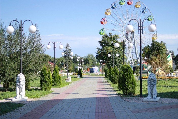 парк в Морозовске