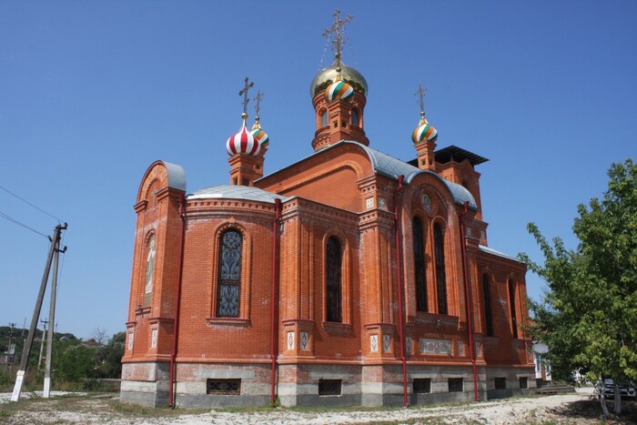 Православный храм в станице Нижнебаканской