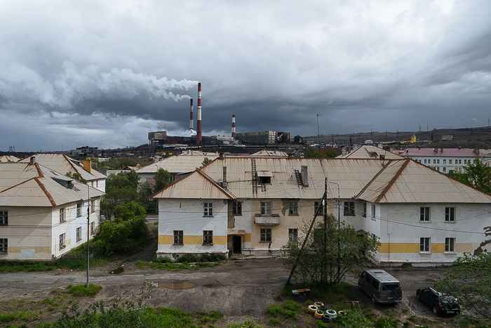 Никель мурманская область фото