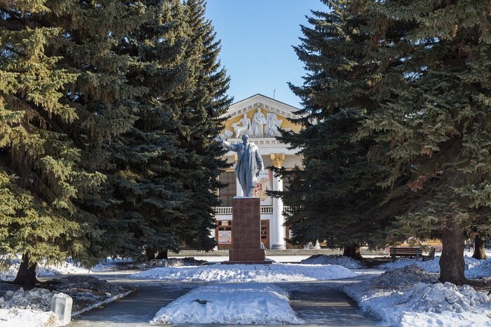 Памятник Ленину п. Новогорский Челябинская область