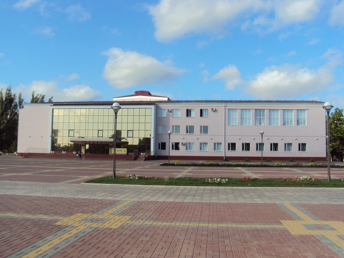 Дом культуры в Новокубанске Краснодарского края