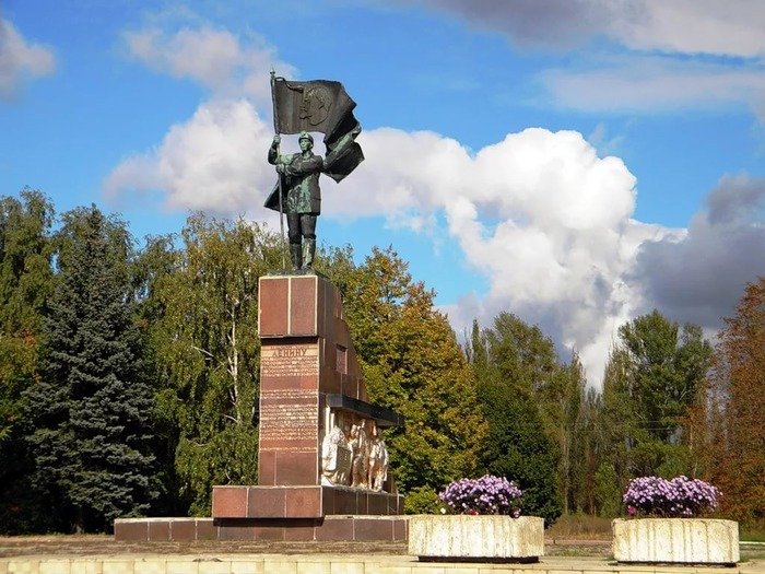 памятник в Новошахтинске