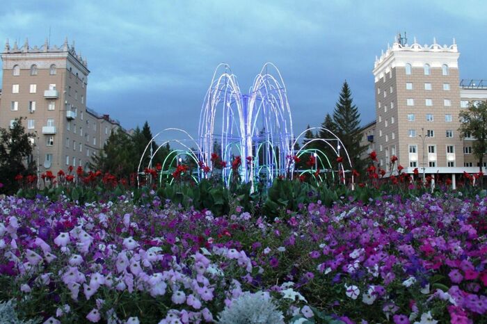 центральная площадь г Октябрьский Башкортостан