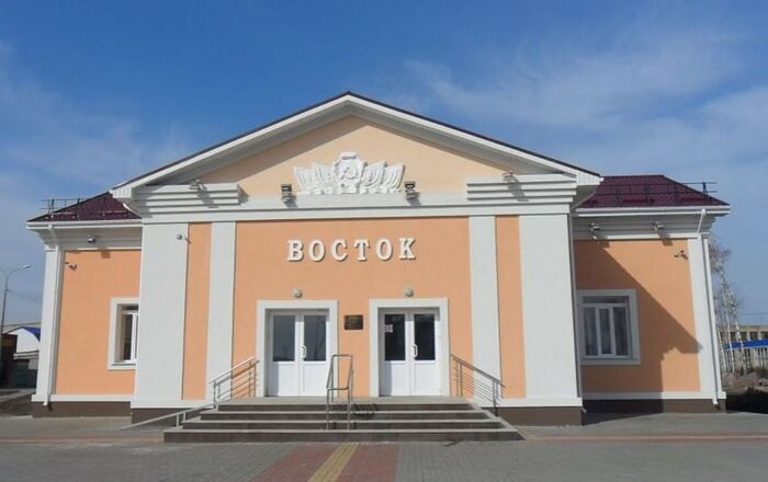 Дом культуры Восток в поселке Панино