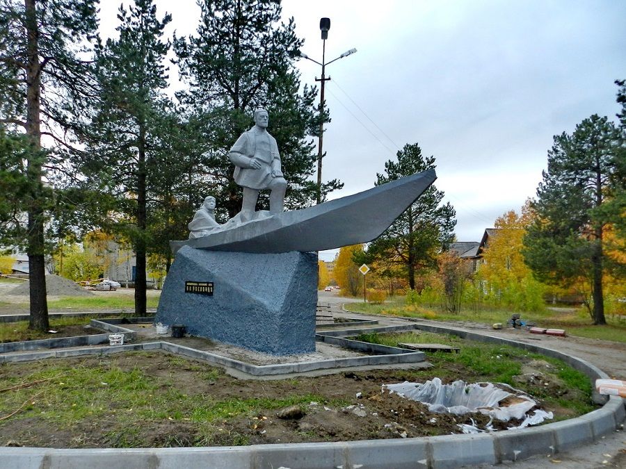 памятник в Печоре