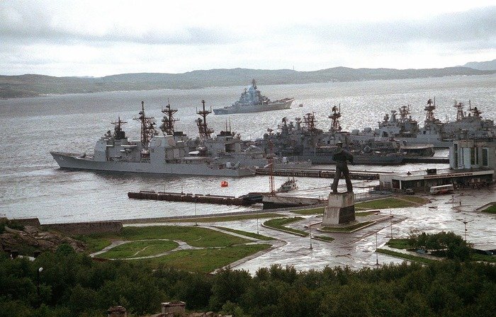 военные корабли в Североморске