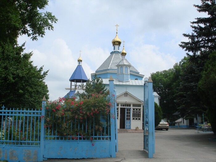 православный храм в поселке Свободы