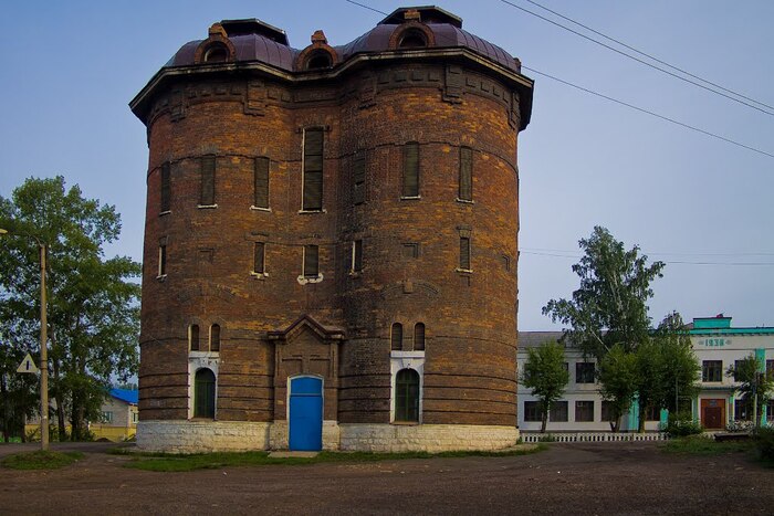 Водононапорная башня в городе Уяр