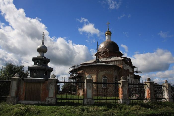 Православный храм в городе Зиме