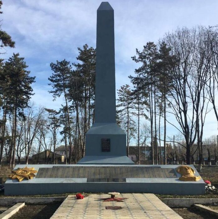 мемориал ВОВ в ст Змейская